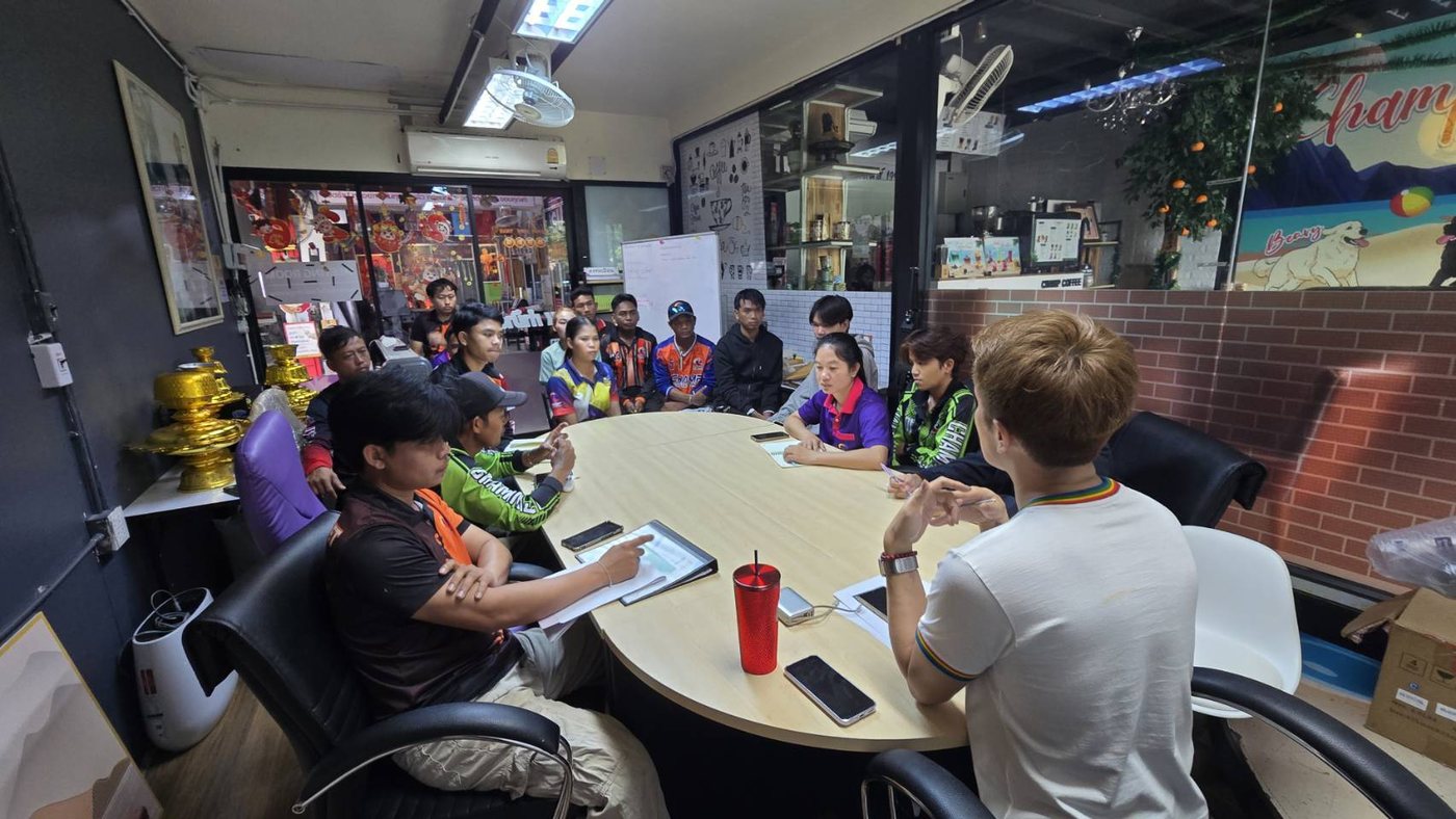 ทีมงานล้านแชมป์ 8